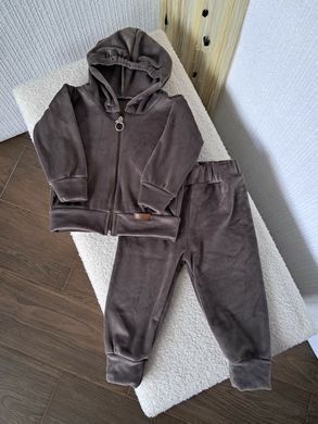 Теплый велюровый костюм цвета мокко