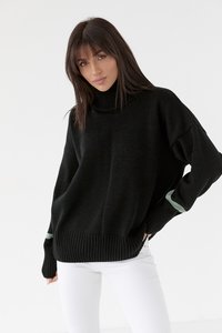 Черный вязаный свитер 220 MarSe