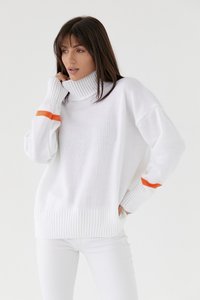 Белый вязаный свитер 220 MarSe