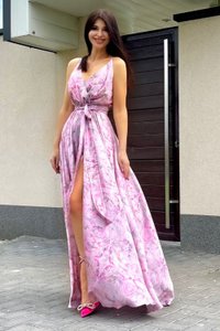 Розовое шелковое платье Бёнси Jadone Fashion